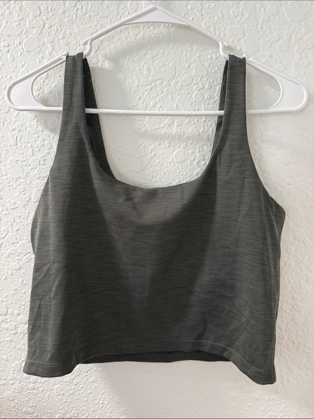 BEYOND YOGA Ribbed Tank Top in Charcoal Size XL